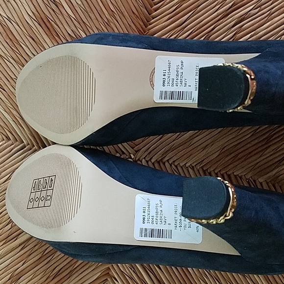 🆕️Michael Kors Navy Seude Pumps size 8 - Picture 4 of 7